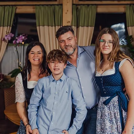 Forsthof ゲストハウス